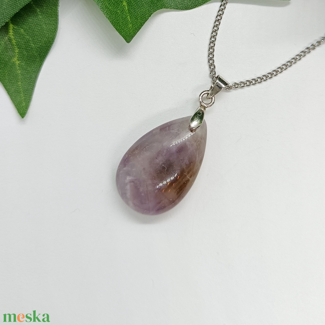 Ametiszt ásvány medálos nyaklánc - ékszer - nyaklánc - medálos nyaklánc - Meska.hu
