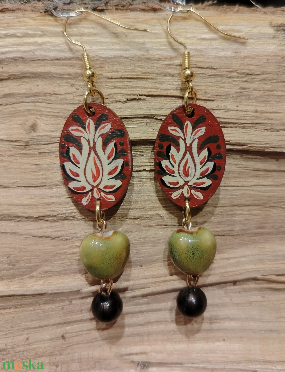 Virágos festett fülbevaló  - ékszer - fülbevaló - lógó fülbevaló - Meska.hu Virágos festett fülbevaló  - ékszer - fülbevaló - lógó fülbevaló - Meska.hu