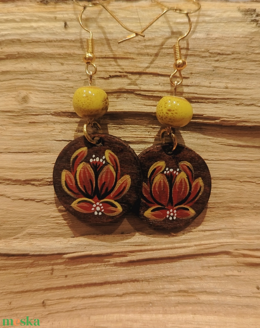 Virágos festett fülbevaló  - ékszer - fülbevaló - lógós kerek fülbevaló - Meska.hu Virágos festett fülbevaló  - ékszer - fülbevaló - lógós kerek fülbevaló - Meska.hu