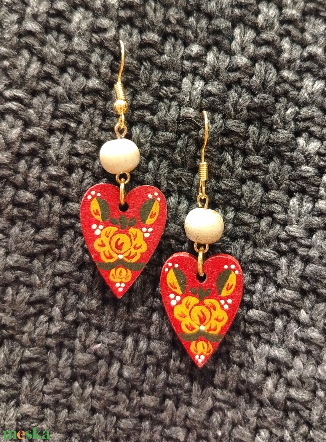 Virágos festett fülbevaló  - ékszer - fülbevaló - lógós kerek fülbevaló - Meska.hu