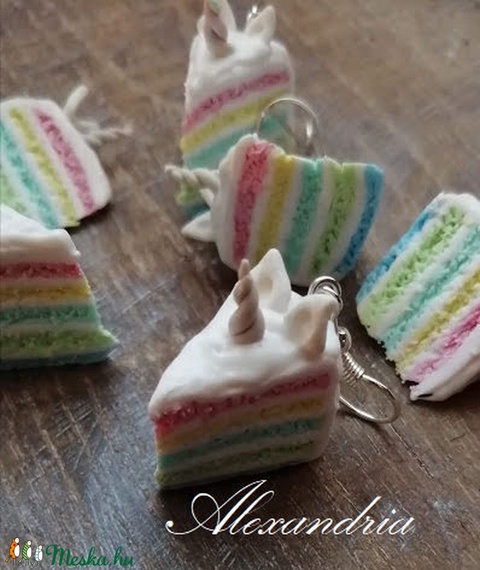 Unikornis tortaszelet - ékszer - fülbevaló - lógó fülbevaló - Meska.hu Unikornis tortaszelet - ékszer - fülbevaló - lógó fülbevaló - Meska.hu
