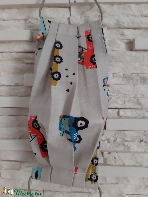 Gyermek textil maszk - halványbarna, munkagépes - maszk, arcmaszk - gyerek - Meska.hu Gyermek textil maszk - halványbarna, munkagépes - maszk, arcmaszk - gyerek - Meska.hu