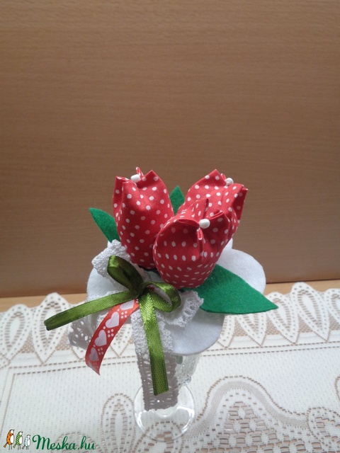 Textil tulipáncsokor - otthon & lakás - dekoráció - csokor & virágdísz - Meska.hu Textil tulipáncsokor - otthon & lakás - dekoráció - csokor & virágdísz - Meska.hu