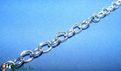 Ezüst színű lánc (57. minta/1 m) - 7,5x5,5x1,2 mm - gyöngy, ékszerkellék - Meska.hu Ezüst színű lánc (57. minta/1 m) - 7,5x5,5x1,2 mm - gyöngy, ékszerkellék - Meska.hu