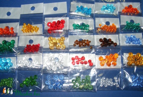 Csiszolt üveggyöngy-26 (4x6 mm/10 db) - zöld - gyöngy, ékszerkellék - Meska.hu Csiszolt üveggyöngy-26 (4x6 mm/10 db) - zöld - gyöngy, ékszerkellék - Meska.hu