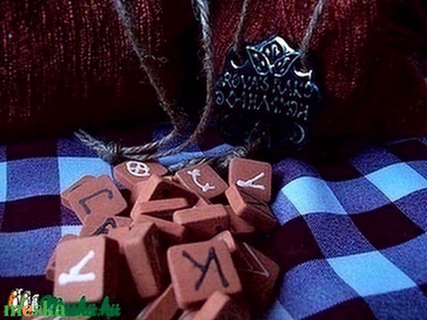 Rovásrakó szókirakó társasjáték - játék & gyerek - társasjáték & puzzle - Meska.hu Rovásrakó szókirakó társasjáték - játék & gyerek - társasjáték & puzzle - Meska.hu