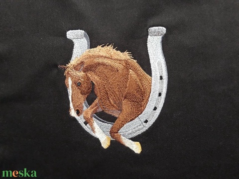 Csodás Hímzett pacikás blokkok piros - kék 25 x 30 cm, fehér-fekete 35 x 27 cm - textil - pamut - Meska.hu Csodás Hímzett pacikás blokkok piros - kék 25 x 30 cm, fehér-fekete 35 x 27 cm - textil - pamut - Meska.hu
