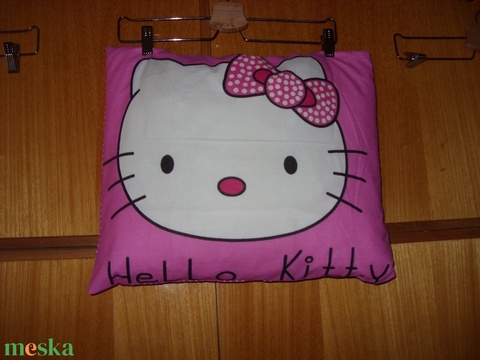 Hello Kitty párnahuzat - játék & gyerek - Meska.hu Hello Kitty párnahuzat - játék & gyerek - Meska.hu