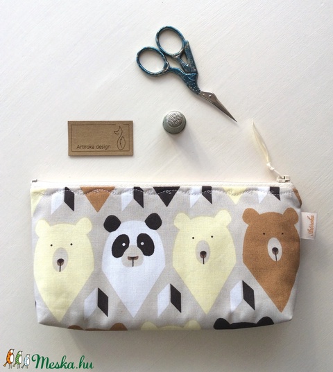 Natúr színű mackós, panda mackós tolltartó, szemüvegtok - Artiroka design - táska & tok - neszesszer - Meska.hu Natúr színű mackós, panda mackós tolltartó, szemüvegtok - Artiroka design - táska & tok - neszesszer - Meska.hu