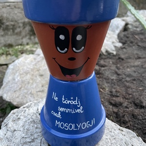 Motiváló cserépfigura - Ne törődj semmivel, csak mosolyogj! - Meska.hu