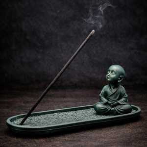 Zen Buddha füstölőtartó � mélyzöld csillogó dísz, meditációs lakásdekor - Meska.hu