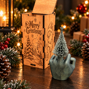 Merry Grinchmas! � Vicces karácsonyi gravírozott fadoboz, Grincs ajándékkal :) - Meska.hu
