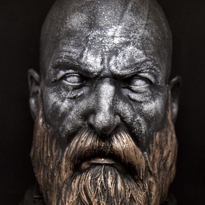 God of War Kratos szobor , Kellékek & szerszámok, Dekorációs kellékek, Figurák, Festészet, Festett tárgyak, MESKA