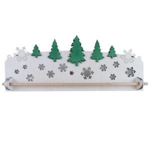 Fa akasztó faliképekhez, patchwork munkákhoz, téli táj, színes, Otthon & Életmód, Dekoráció, Fali és függő dekoráció, Falra akasztható dekor, , MESKA