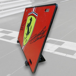 3D Nyomtatott Ferrari F1 Asztali Dísz  Leclerc és Hamilton aláírással - otthon & életmód - dekoráció - asztal és polc dekoráció - asztaldísz - Meska.hu