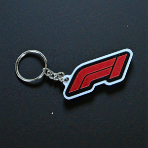 Forma 1  2026-os versenynaptár ajándék F1 kulcstartóval - otthon & életmód - dekoráció - asztal és polc dekoráció - díszdoboz - Meska.hu