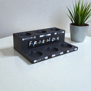 Jóbarátok figura tartó - otthon & életmód - tárolás & rendszerezés - íróasztali tároló - Meska.hu