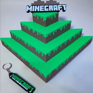 Minecraft kinder joy figura tartó ajándék kulcstartóval - otthon & életmód - tárolás & rendszerezés - íróasztali tároló - Meska.hu