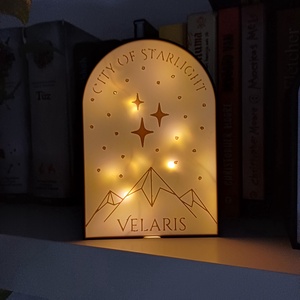 Velaris könyvtámasz (book nook), Otthon & Életmód, Dekoráció, Asztal és polc dekoráció, Könyvtámasz, Mindenmás, MESKA