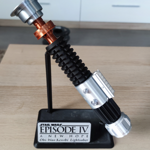 Obi-Wan Kenobi fénykard replika  Egy új remény  kinyitható kristálykamrával, állvánnyal - Meska.hu