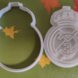 Real Madrid süti kiszúró  - otthon & életmód - konyhafelszerelés, tálalás - sütés, főzés - sütikiszúró - Meska.hu
