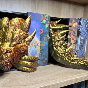 Sárkányos Könyvtámasz - Színváltós - Bordó-Arany - otthon & életmód - dekoráció - asztal és polc dekoráció - könyvtámasz - Meska.hu