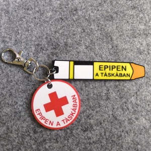 EPIPEN A TÁSKÁBAN feliratú kulcstartó/táskafüggő, Táska & Tok, Kulcstartó & Táskadísz, Táskaakasztó, Mindenmás, Újrahasznosított alapanyagból készült termékek, MESKA