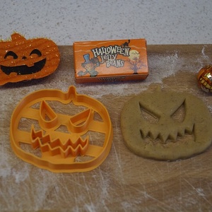 Halloween sütemény kiszúró formák - otthon & életmód - dekoráció - halloween - halloweeni sütikiszúrók - Meska.hu