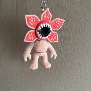 Stranger Things-Demogorgon kulcstartó  - táska & tok - kulcstartó & táskadísz - kulcstartó - Meska.hu