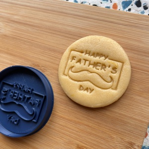 Boldog Apák Napját / Happy Fathers Day bajuszos sütikiszúró - otthon & életmód - konyhafelszerelés, tálalás - sütés, főzés - sütikiszúró - Meska.hu