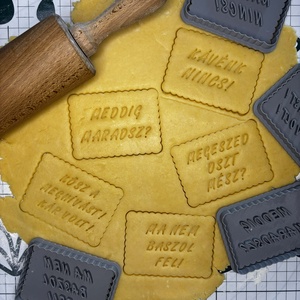 Vicces feliratú sütikiszúró - Meska.hu