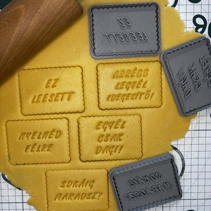 Vicces feliratú sütikiszúró - otthon & életmód - konyhafelszerelés, tálalás - sütés, főzés - sütikiszúró - Meska.hu