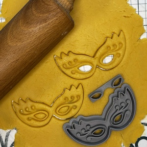 Farsangi álarc sütikiszúró - otthon & életmód - konyhafelszerelés, tálalás - sütés, főzés - sütikiszúró - Meska.hu