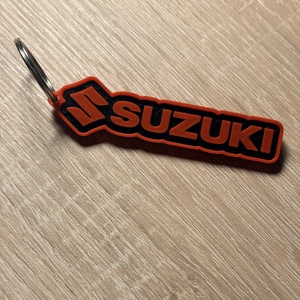 Suzuki kulcstartó - Meska.hu
