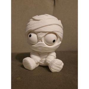 Mumó � 3D nyomtatott múmia figura mozgatható szemekkel és forgatható fejjel, vicces halloween dekoráció és asztaldísz - otthon & életmód - dekoráció - halloween - halloweeni figurák - Meska.hu