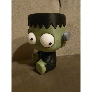Franky, a Frankenstein figura � 3D nyomtatott vicces asztali kabala forgatható fejjel és mozgatható szemekkel - otthon & életmód - dekoráció - halloween - halloweeni figurák - Meska.hu