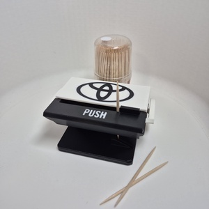 Fogpiszkáló adagoló � Toyota stílusban - Meska.hu