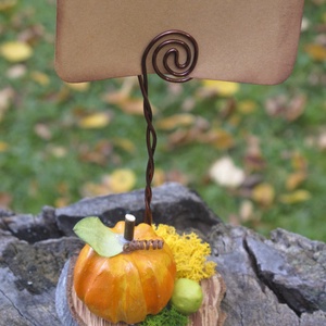 2db Őszi dekoráció, virágkötészeti dísz fakorongon, apró sütőtök dísz, tartós Halloween dekor, asztaldísz - otthon & életmód - dekoráció - halloween - halloweeni dekoráció - Meska.hu