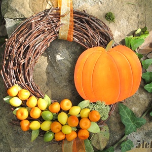 Őszi ajtódísz, kopogtató, Halloween lakásdekoráció, sütőtök, természetes nyírfaág koszorú, szalag tök narancssárga barna - otthon & életmód - dekoráció - halloween - halloweeni ajtódíszek és ablakdíszek - Meska.hu