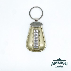 Arany lakk csepp alakú swarovski köves kulcstartó H2008OK - Meska.hu