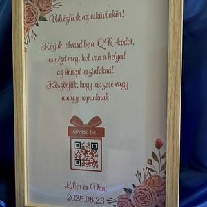 QR-kódos ültetési rend  keretezett esküvői információs tábla digitális és nyomtatott formában is! (barack) , Esküvő, Meghívó & Kártya, Ültetési rend, Mindenmás, MESKA