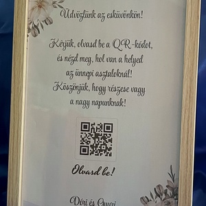QR-kódos ültetési rend  keretezett esküvői információs tábla digitális és nyomtatott formában is! (white flower) , Esküvő, Meghívó & Kártya, Ültetési rend, Mindenmás, MESKA