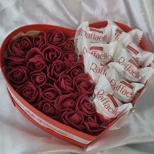 Ballagási csokis virágbox Raffaelloval, Otthon & Életmód, Virágdekoráció, Virágok, Virágbox, Virágkötés, MESKA