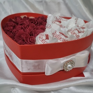 Ballagási csokis virágbox Raffaelloval - otthon & életmód - virágdekoráció - virágok - virágbox - Meska.hu