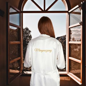 Készülődős esküvői köntös felirat - esküvő - kiegészítők - esküvői köntös - Meska.hu