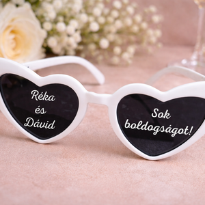 Esküvői szív alakú napszemüveg � egyedi felirattal - Meska.hu