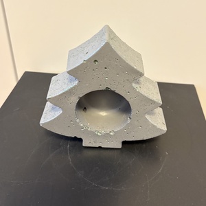 Fenyőfa formájú beton mécsestartó - otthon & életmód - gyertya, illat, aroma - mécses és mécsestartó - Meska.hu