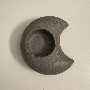 Hold formájú beton mécsestartó, Otthon & Életmód, Gyertya, illat, aroma, Mécses és mécsestartó, Gipszöntés, Mindenmás, MESKA