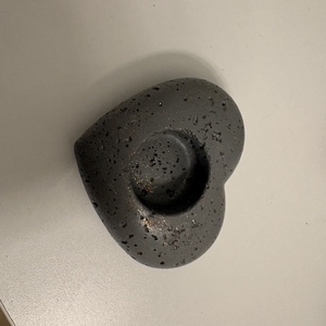 Szív formájú beton mécsestartó - otthon & életmód - gyertya, illat, aroma - mécses és mécsestartó - Meska.hu