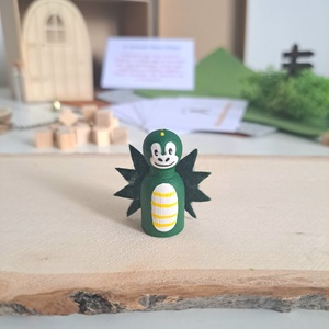 Kalandos mesevilág - mesélő fabábu készlet (Fantasy Box) - kézzel festett fafigurák gyerekeknek 3 készletben - játék & sport - készségfejlesztő és logikai játék - montessori szivárvány, waldorf játékok - Meska.hu